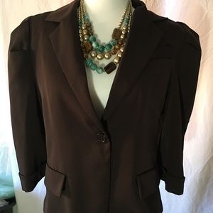 Women’s Pant Suit in Brown